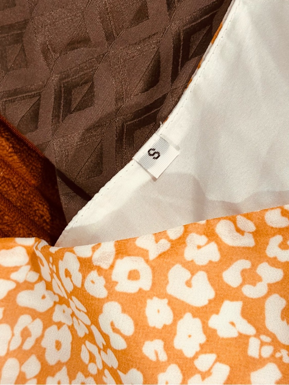 Women’s Sunny Yellow Leopard-Print V-Neck Mini Dress - Small, New (Never Worn) - Picture 3 of 3